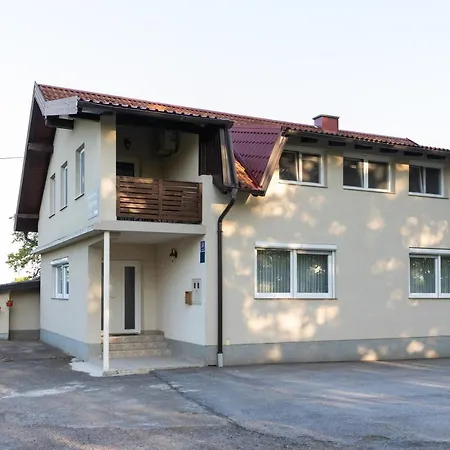 Apartman Medved Slunj Exterior photo